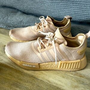 adidas Originals NMD_R1 in blush